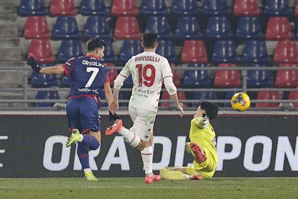 BOLOGNA, Orsolini a rischio anche per la Fiorentina. Dallinga...