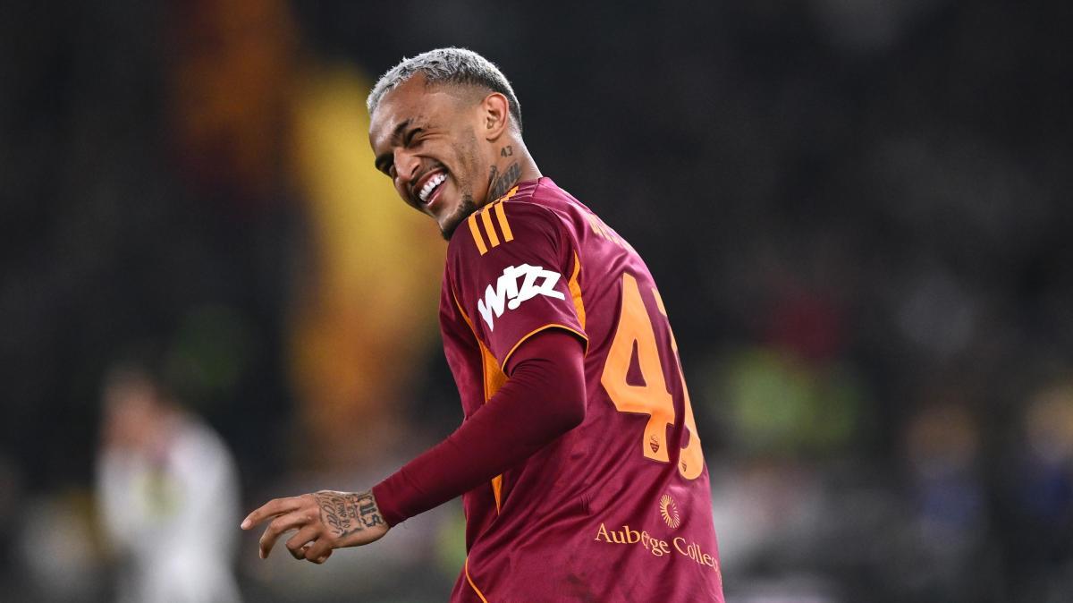 Roma-Fiorentina 2-0: Wesley raddoppia, sono passati solo 16'