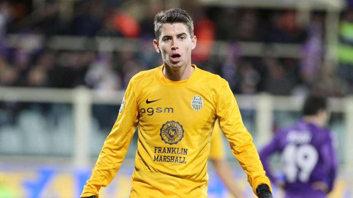 GAZZETTA, Contatto viola-ag. Jorginho a Milano