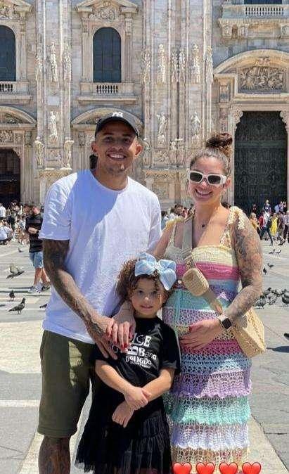 FOTO, Dodo e famiglia turisti al Duomo di Milano