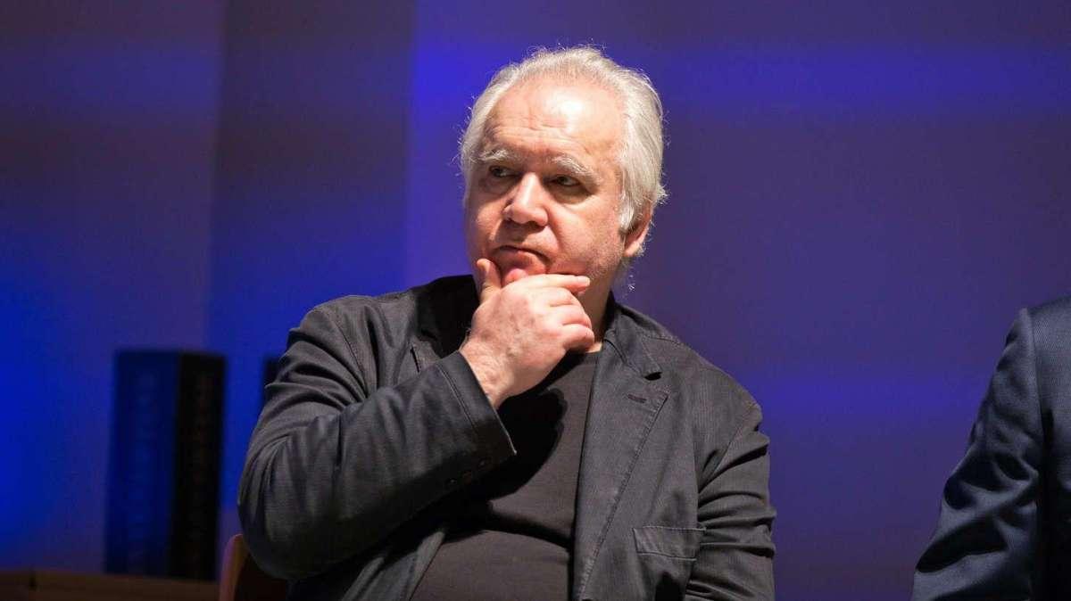 SCONCERTI, Viola è niente da 3 anni. Commisso...