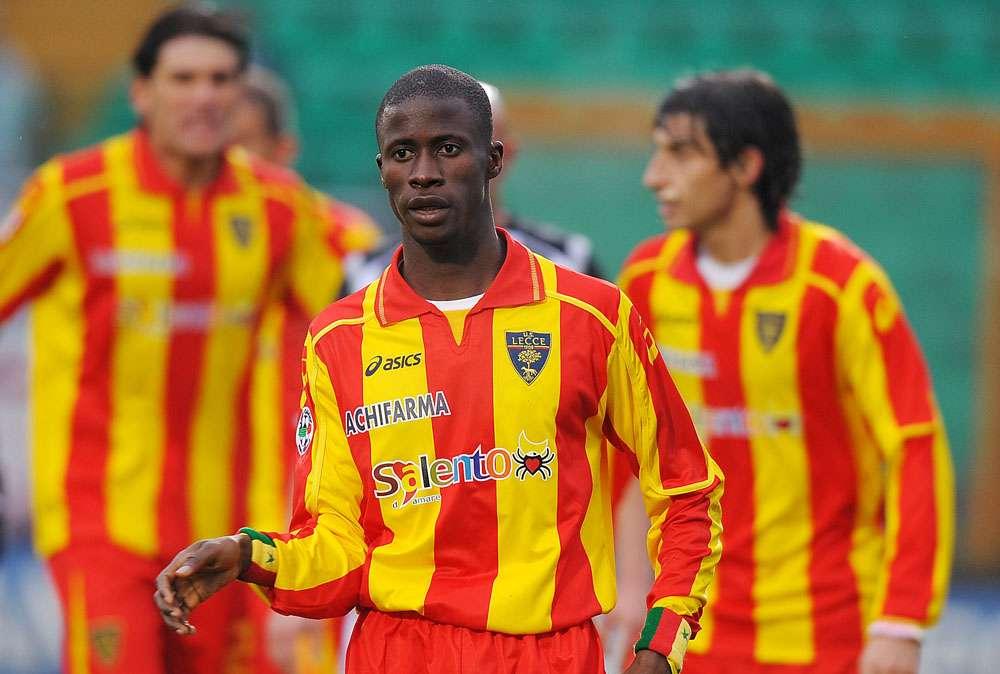 LECCE, Papa Waigo termina in anticipo l'allenamento