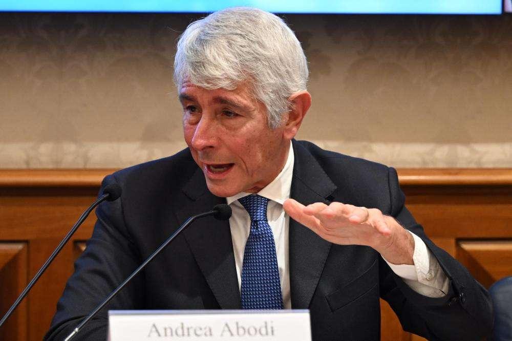 Abodi: "I calciatori sono un esempio, devono rispettare le regole"