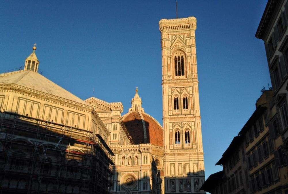 VIDEO, Quei cori dei tifosi azzurri in centro a Firenze
