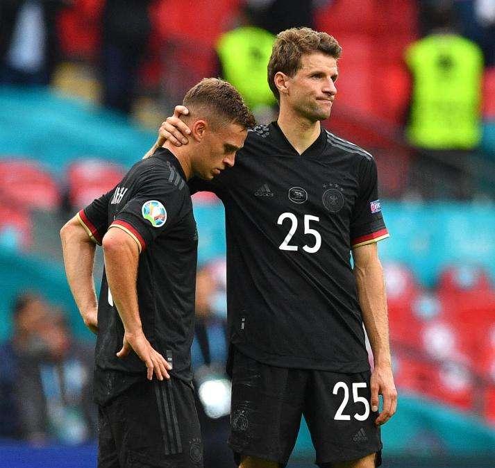 MULLER, Si scusa per l'errore: "Fa male da morire"