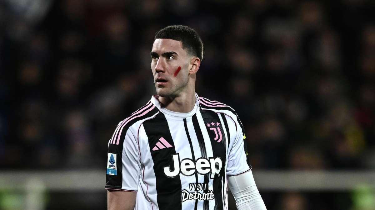 Razzismo a Vlahovic, Tuttosport duro contro i viola: "Il solito Franchi barbaro"
