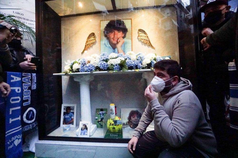 MARADONA, Tre nuovi indagati in inchiesta su morte