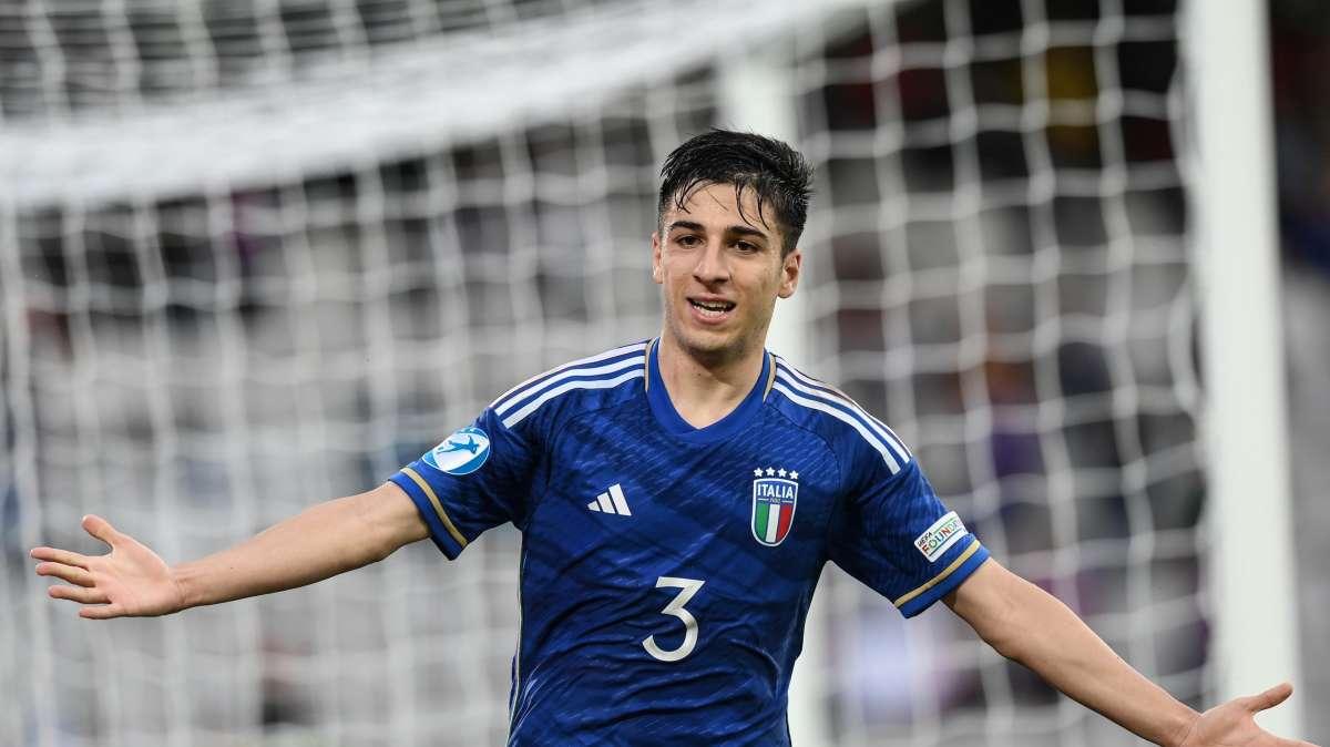 PARISI, Le immagini del primo allenamento in viola