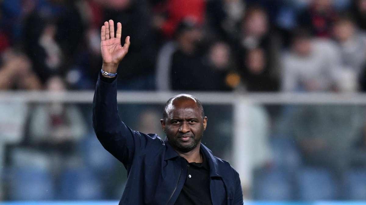 Il Genoa vuole blindare Vieira: club e allenatore programmano il futuro insieme