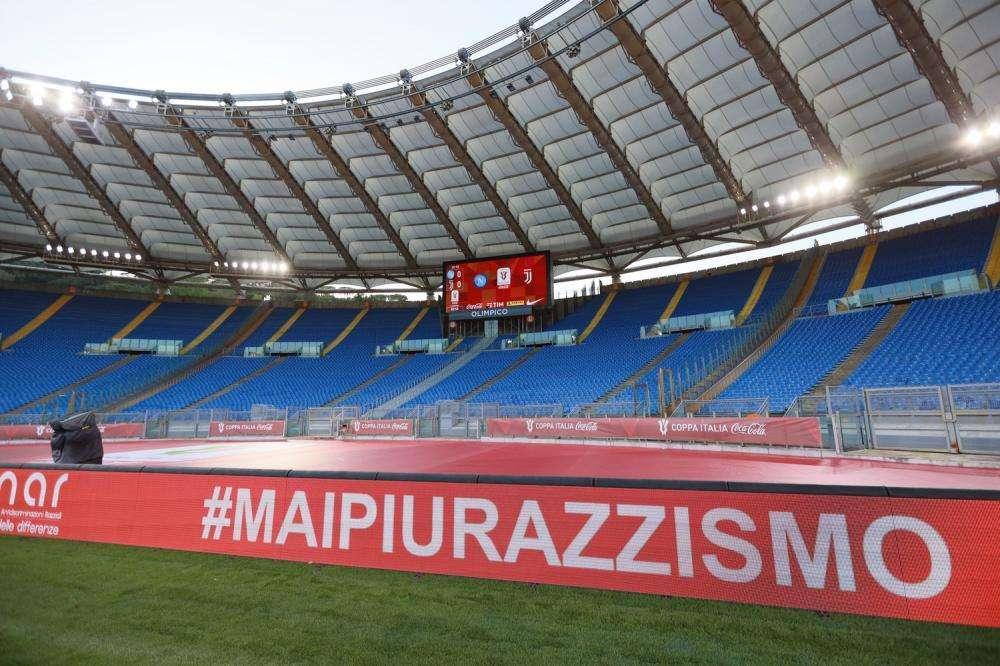 OLIMPICO, Poche sagome vendute: coi viola deserto