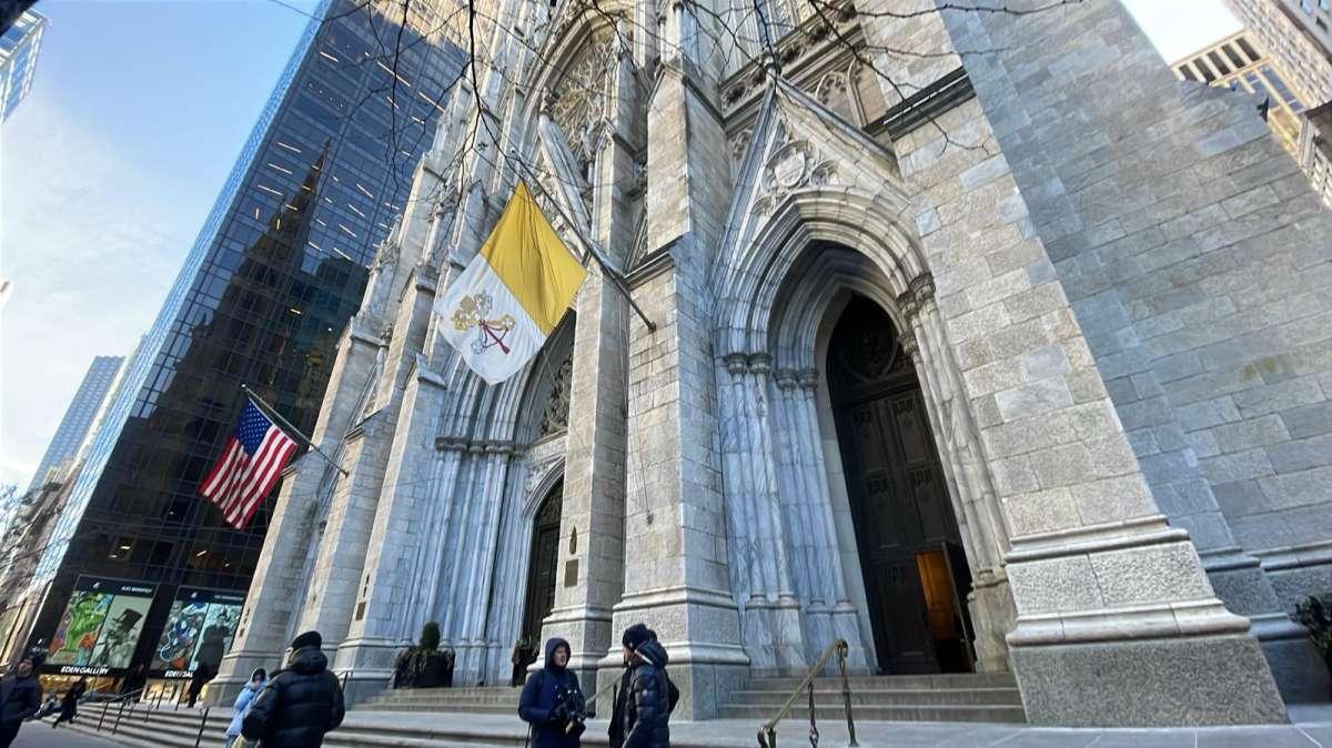 L'ultimo saluto a Rocco Commisso da New York, i presenti e le belle parole del figlio