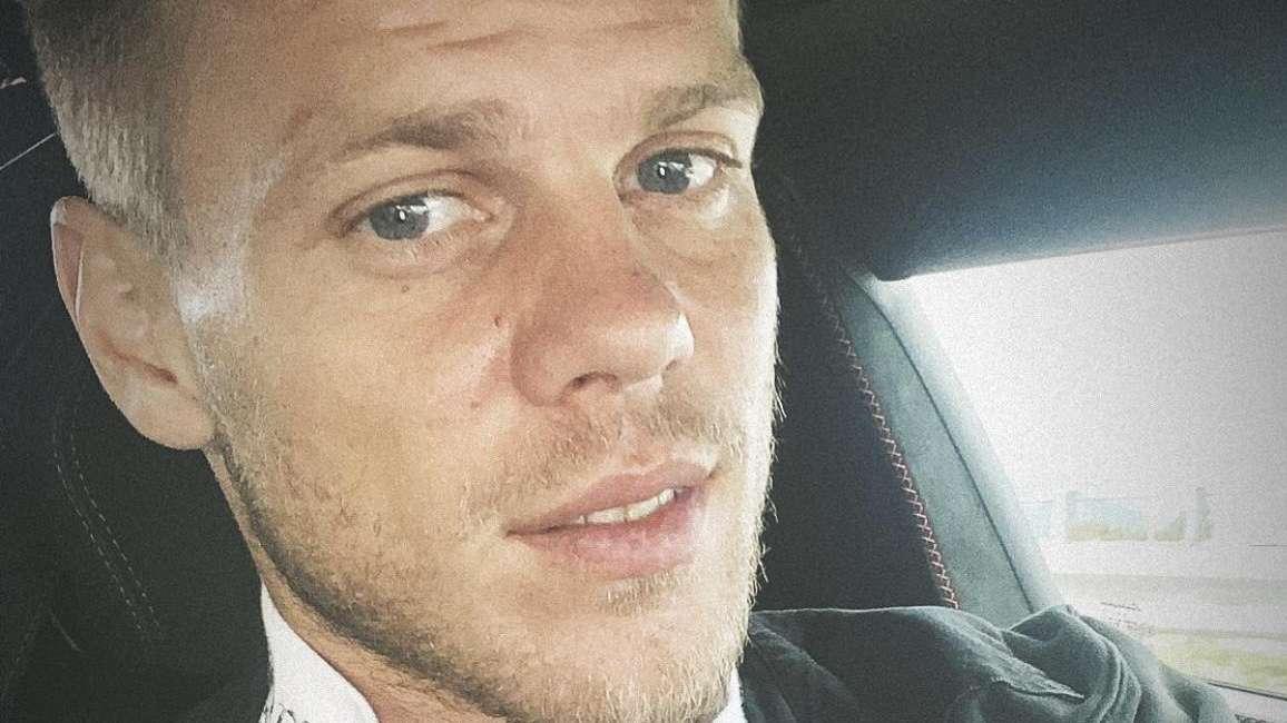 FOTO, Kokorin e il quesito in auto: "Ma il peso?"