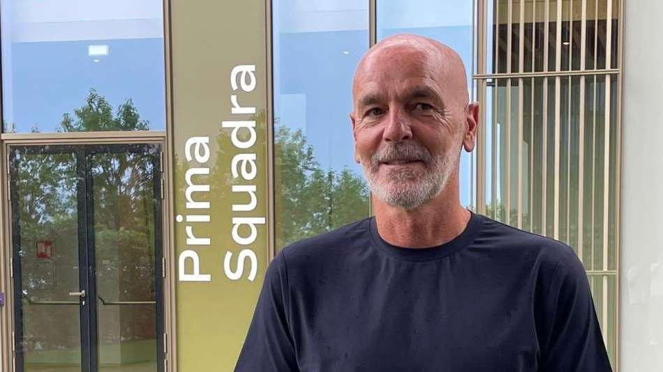 La promessa di Pioli: "Serietà, passione ed entusiasmo per una Fiorentina competitiva. Mi sento a casa"