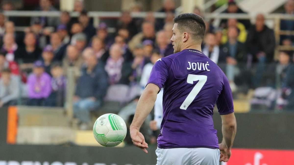 ERRORI E POLEMICHE SOCIAL: JOVIC RISPONDE SUL CAMPO