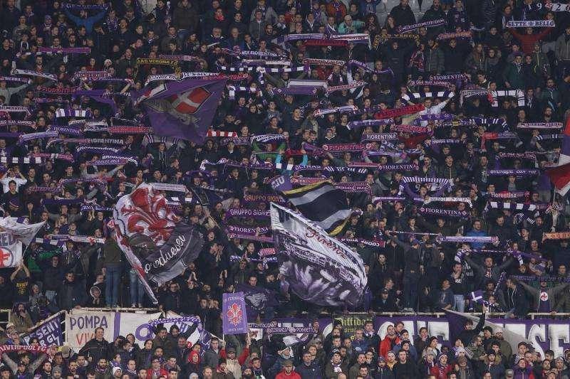 TIFOSI, A San Siro in circa ottocento