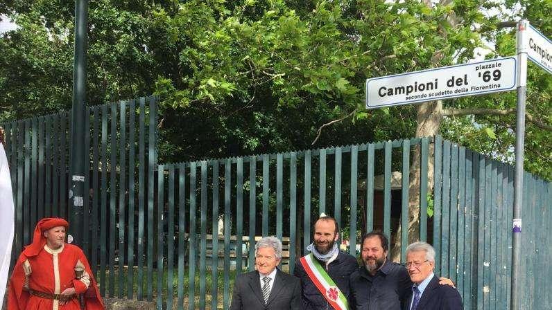 FOTO FV, Ecco la targa per i campioni del '69