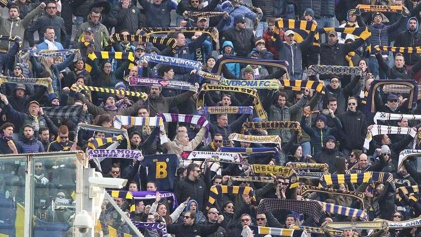 GEMELLAGGIO SUGLI SPALTI MA BATTAGLIA IN CAMPO TRA EUROPA E TANTI EX