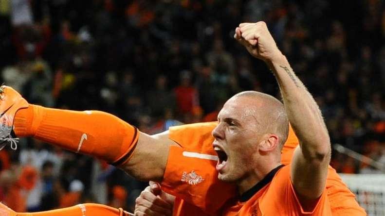 ROMA, Heitinga il nome giusto per sostituire Burdisso