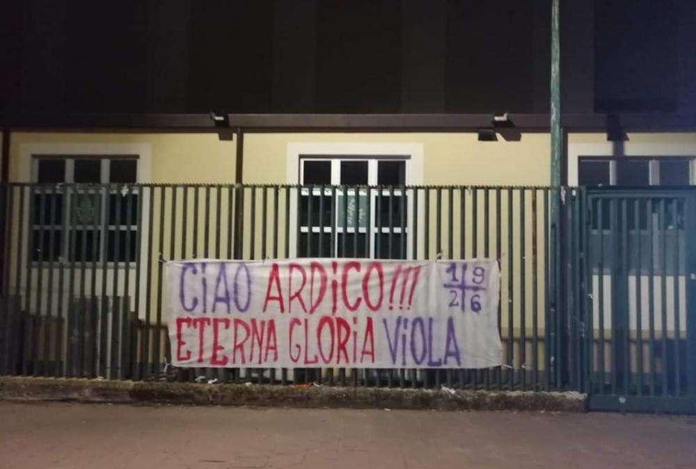 FOTO, La Curva ricorda Magnini: "Eterna gloria"