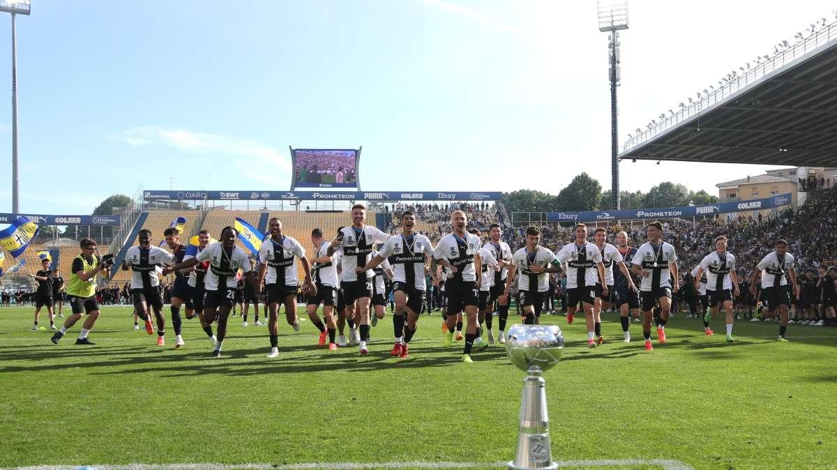 PARMA, Sarà l'esordio viola in Serie A. Le reazioni