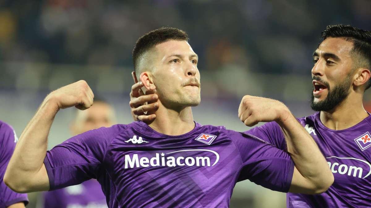 JOVIC E GLI APPLAUSI DEL FRANCHI (RICAMBIATI), NUOVO CORSO?