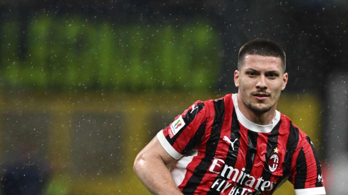 Jovic ripartirà dal campionato greco: oggi firmerà con l'AEK Atene