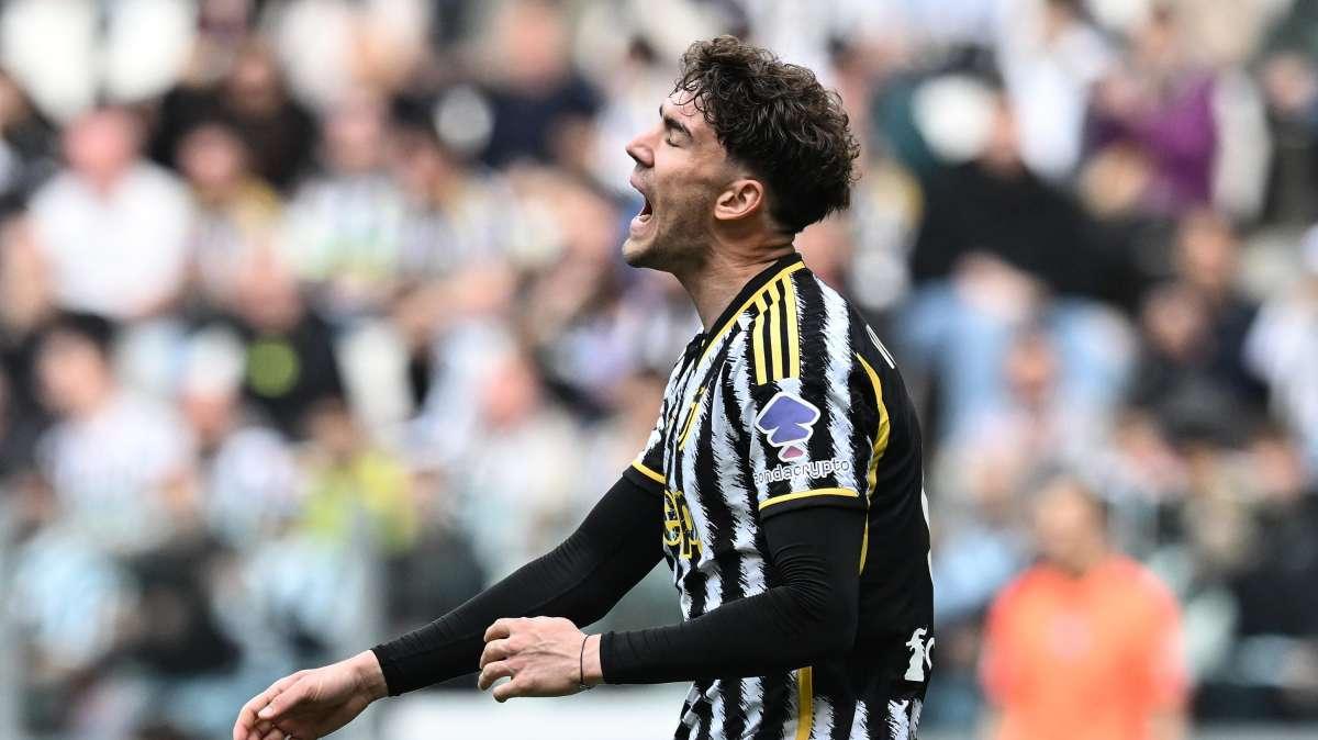 SERIE A, È 0-0 tra Juve e Genoa: Vlahovic espulso