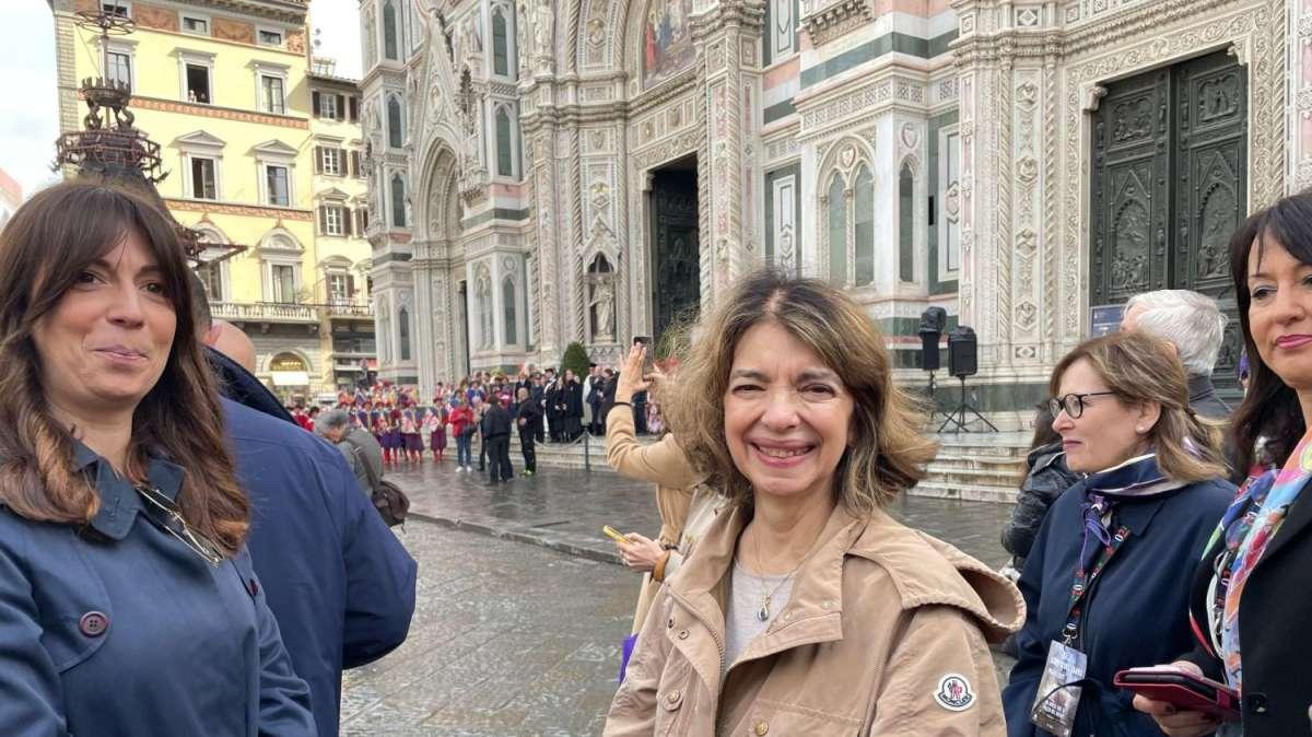 Pasqua in Piazza Duomo per Catherine Commisso: la foto di Firenzeviola