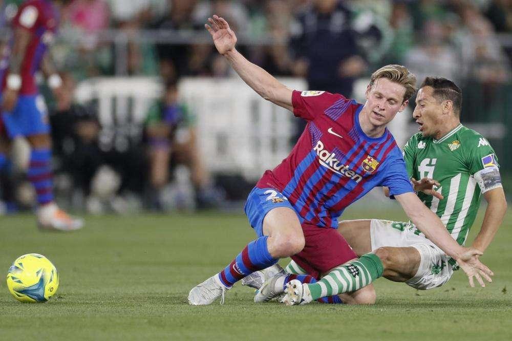 UNITED, Assalto a De Jong: pronti 75 mln più bonus