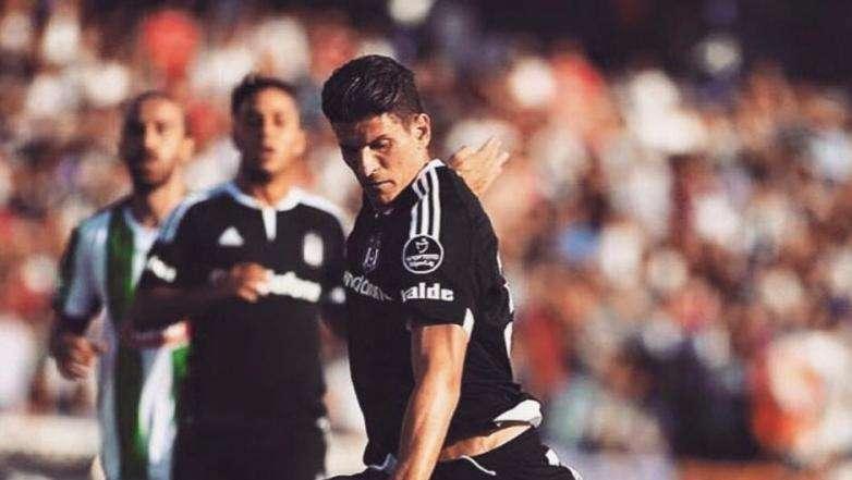 DG BEŞIKTAŞ A FV, GOMEZ CON NOI PER TANTI ANNI. I VIOLA...