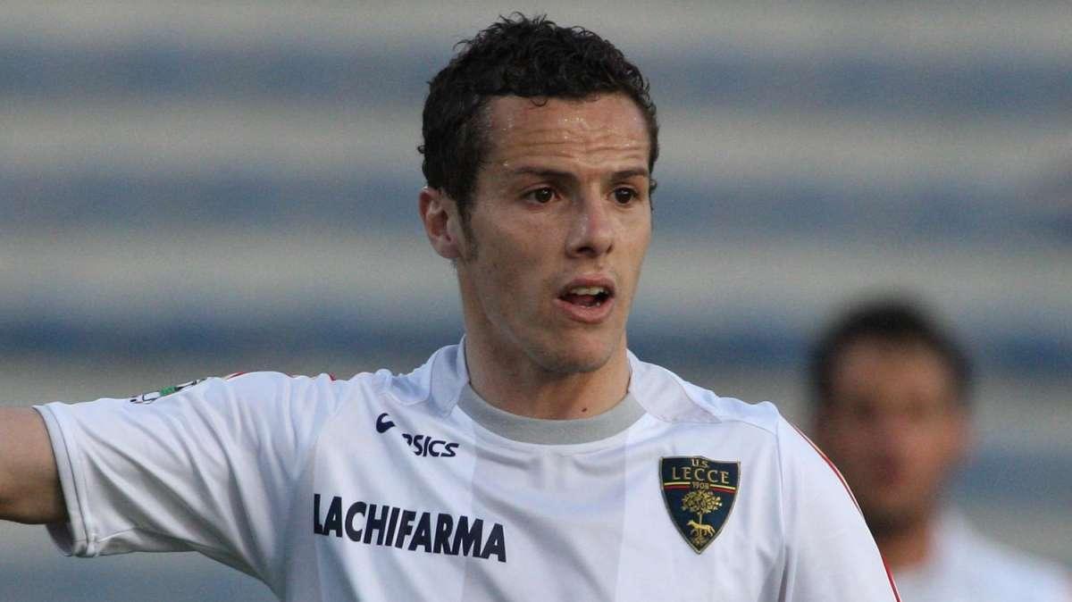 MESBAH, Il Parma insidia i viola