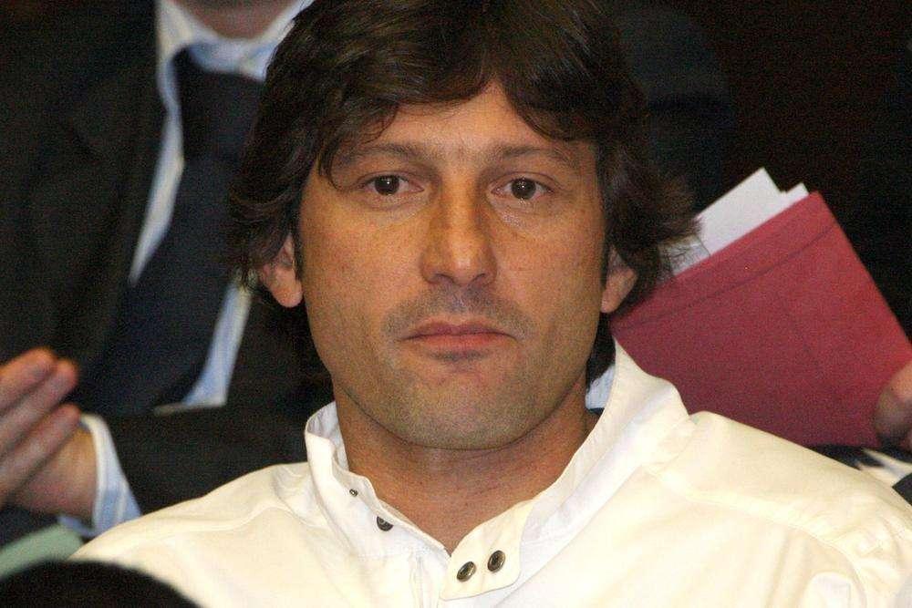 BERLUSCONI, Leo un testardo, se ne andrà