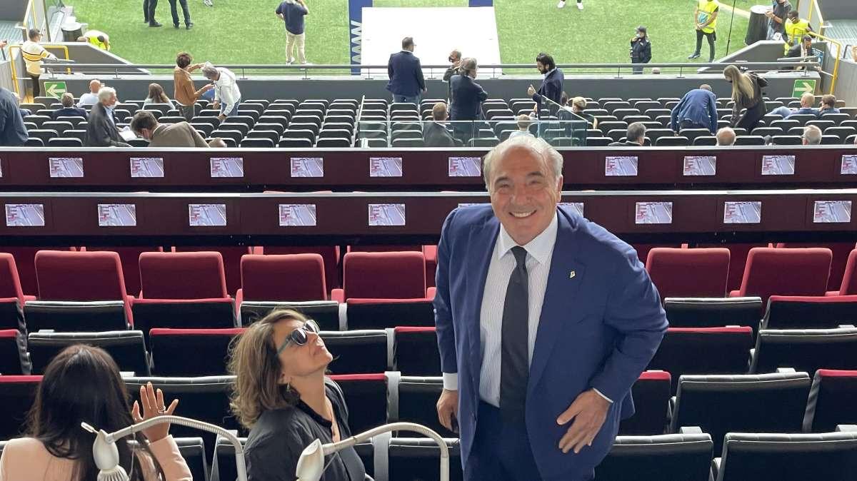 FOTO FV, Commisso alla Dacia Arena. E ai tifosi...