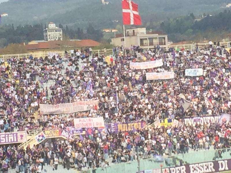 FOTO, Striscione contro i DV in Curva Fiesole