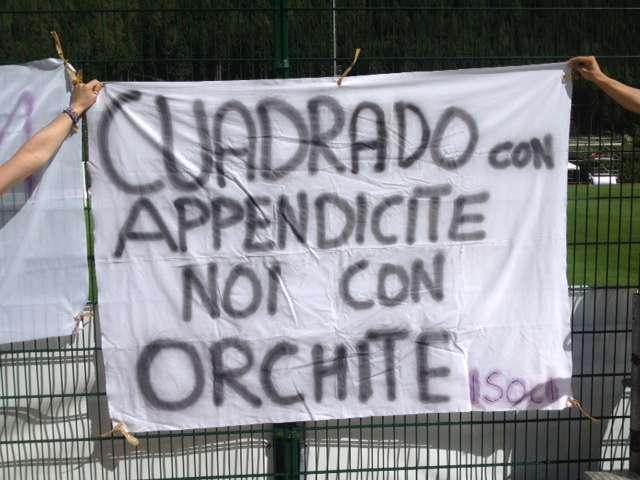 MOENA, Appeso nuovo striscione polemico