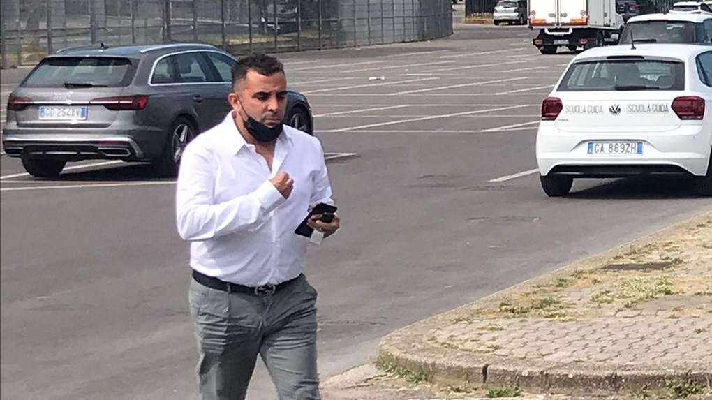FOTO FV, Ag. Pezzella arrivato al Centro Sportivo
