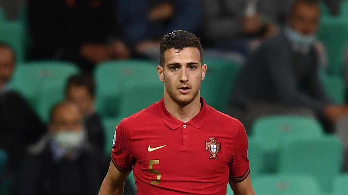 DALOT, La sua volontà è rimanere al Man United