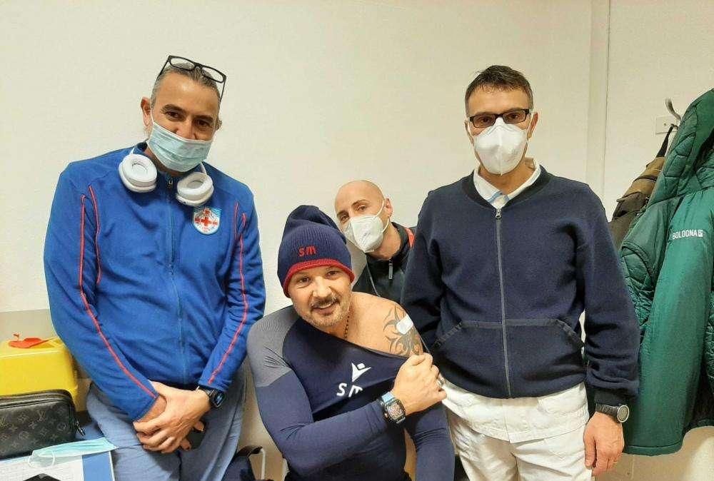 VACCINI, 3^ dose per Mihajlovic: "Da stupidi non farlo"