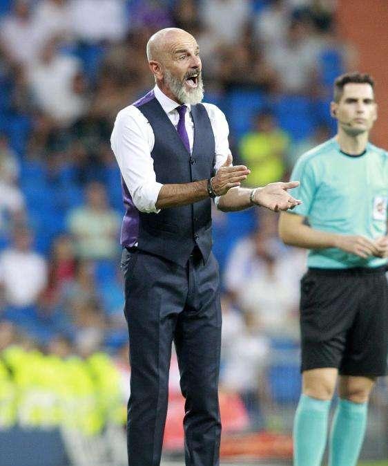 FIORENTINA, Squadra in campo in vista della Samp