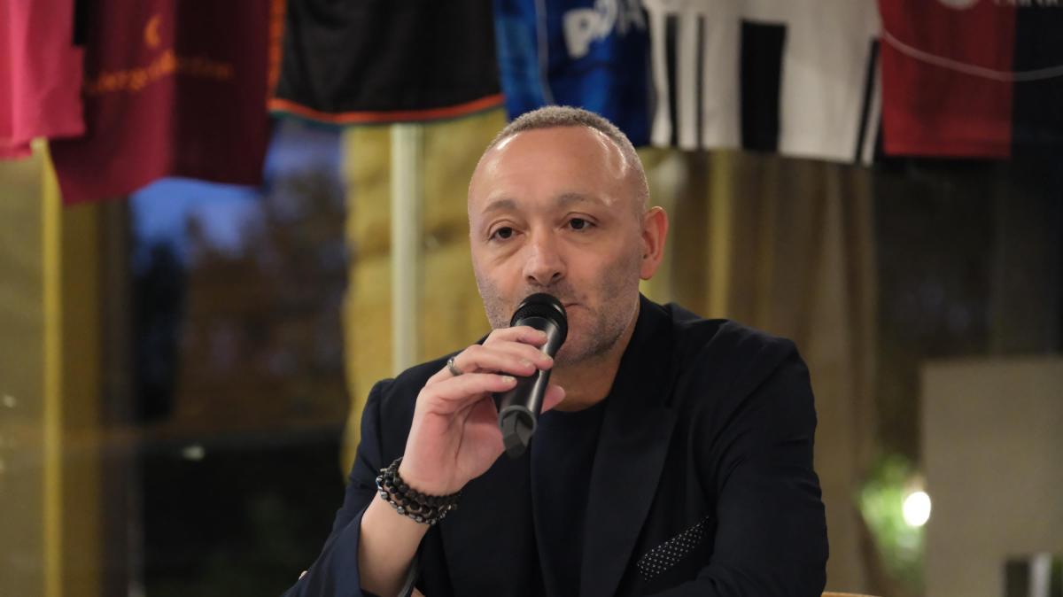 Caso Esposito, la versione dell'agente: "Falsità, il Cagliari sapeva. Accardi un pupazzo"