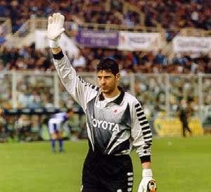 STORIA VIOLA, Auguri a Toldo e il gol di Socrates