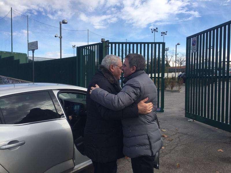 FOTO FV, Hagi sr al centro sportivo con Corvino