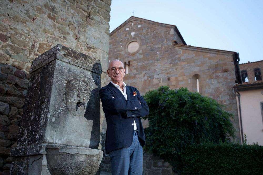 ORA I DELLA VALLE DEVONO PRENDERE AL VOLO QUESTA GRANDE OCCASIONE PER IL RILANCIO. TUTTI UNITI PER L’EUROPA. UNA SQUADRA GIA’ NELLA STORIA. SPORTIELLO VERSO IL RISCATTO. OLTRE A BRIGNOLA IDEA SANDRO SE PARTE BADELJ
