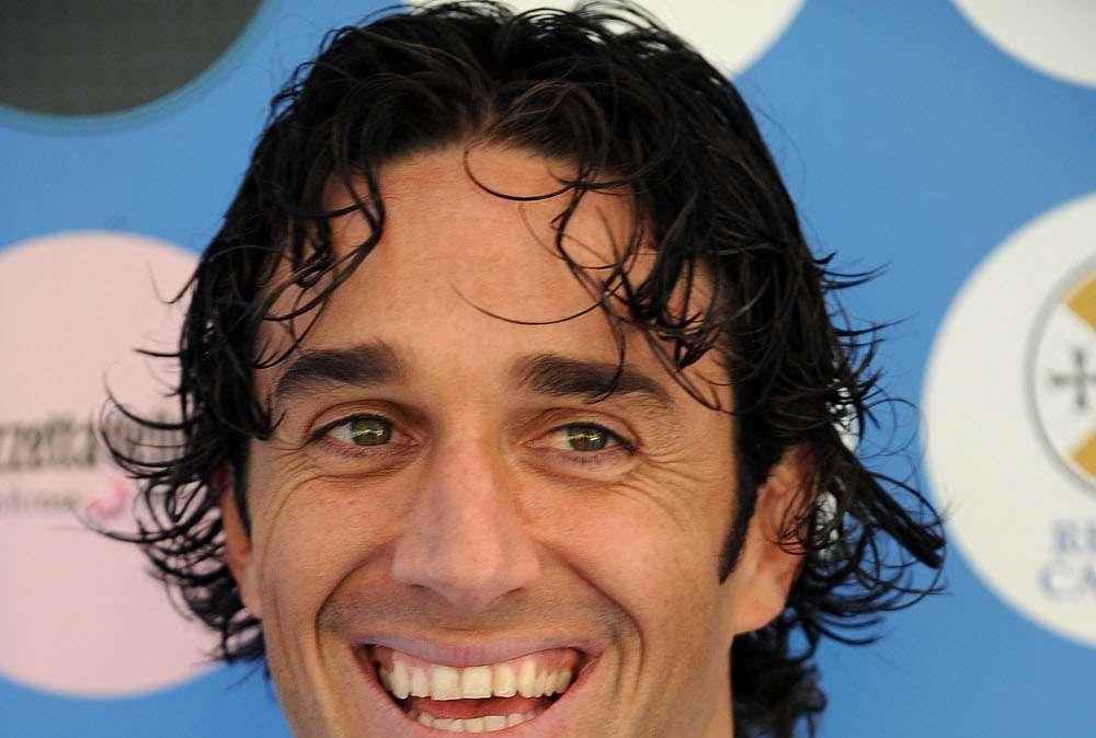 TONI, Uno spogliarello se vinco la Champions