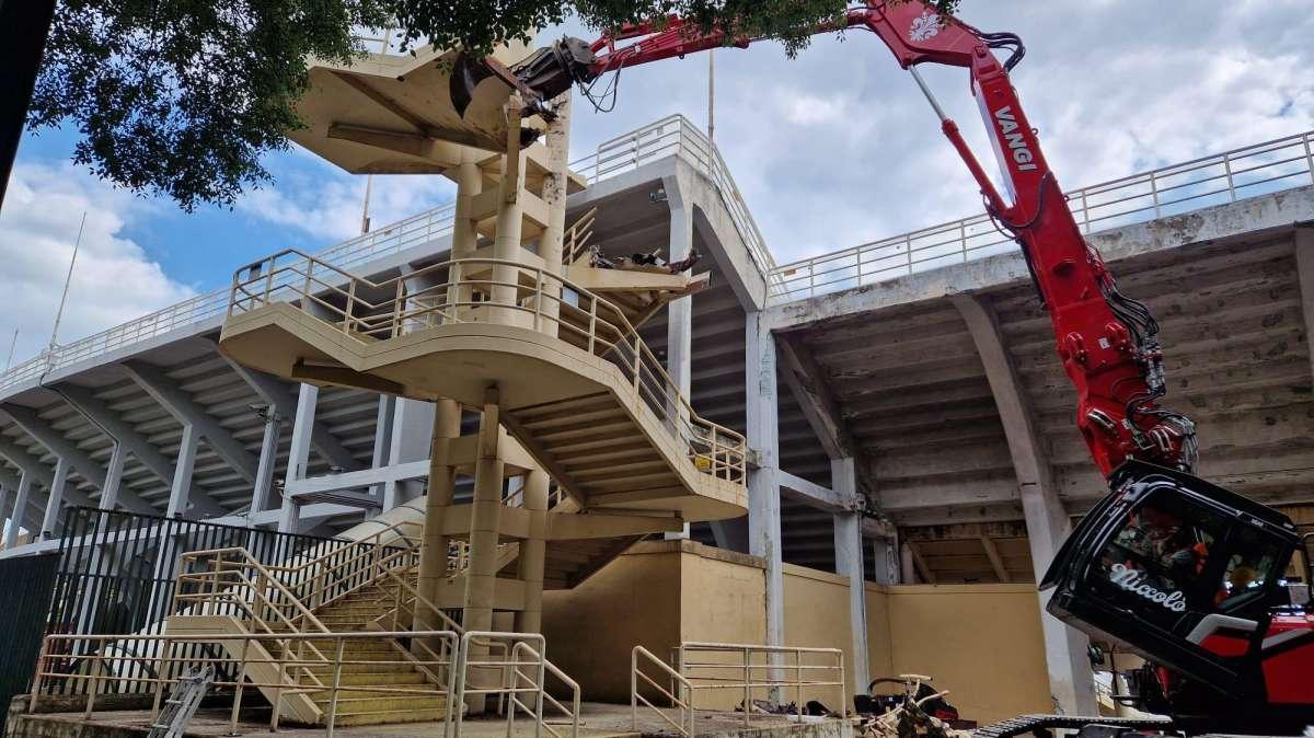 FOTO FV, Franchi: ruspa in azione su scale Fiesole