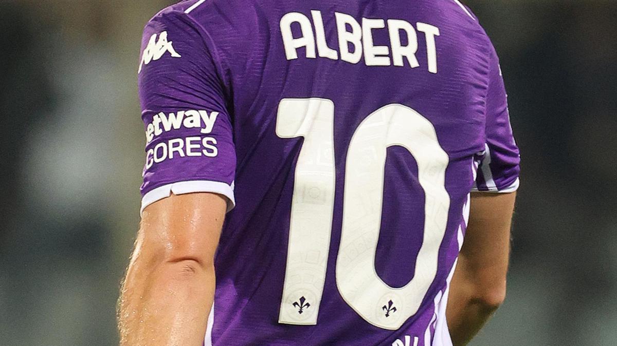 La maglia numero 10 già "ritirata" a Gudmundsson in queste amichevoli