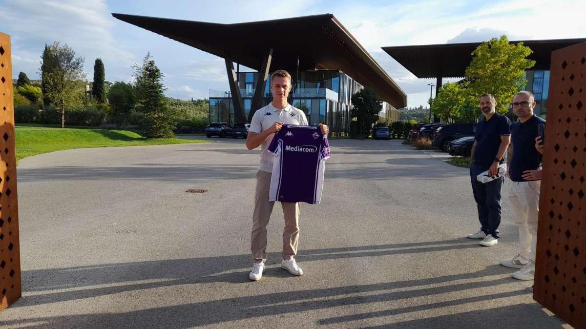 Domani la presentazione di Nicolussi Caviglia al Viola Park: ecco l'orario