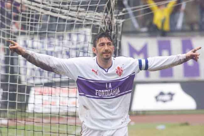 STORIA VIOLA, Cinquina alla Juventus