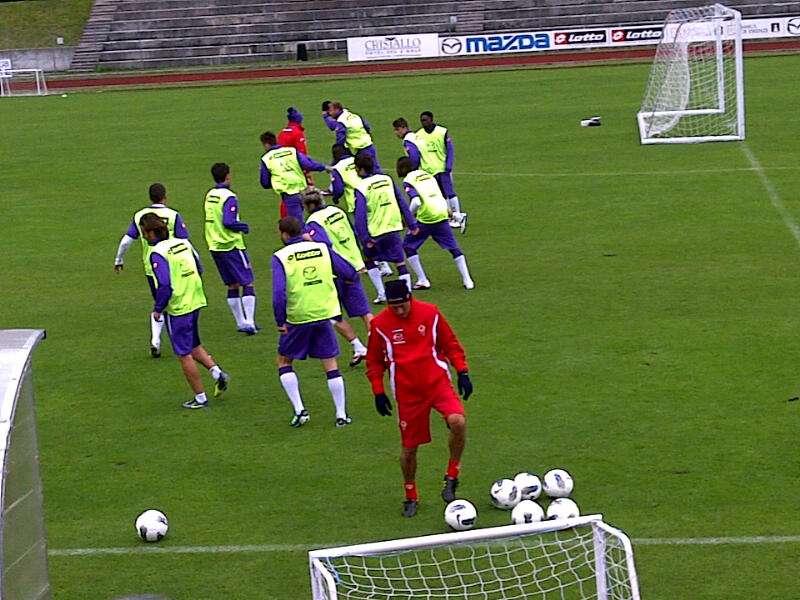 CORTINA, Squadra in campo per il riscaldamento