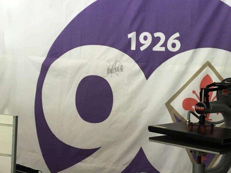 MOENA, Primo autografo di Sousa al Viola Store